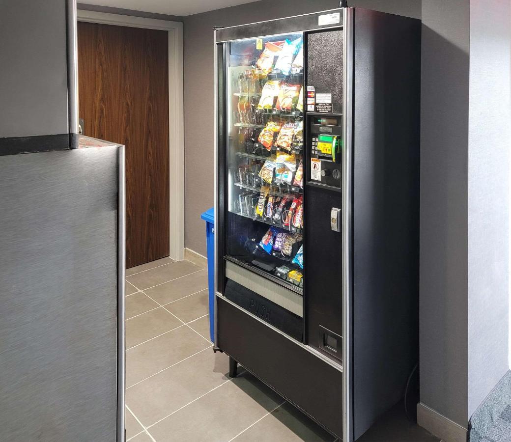 Comfort Inn & Suites Wyomissing-Reading Екстер'єр фото