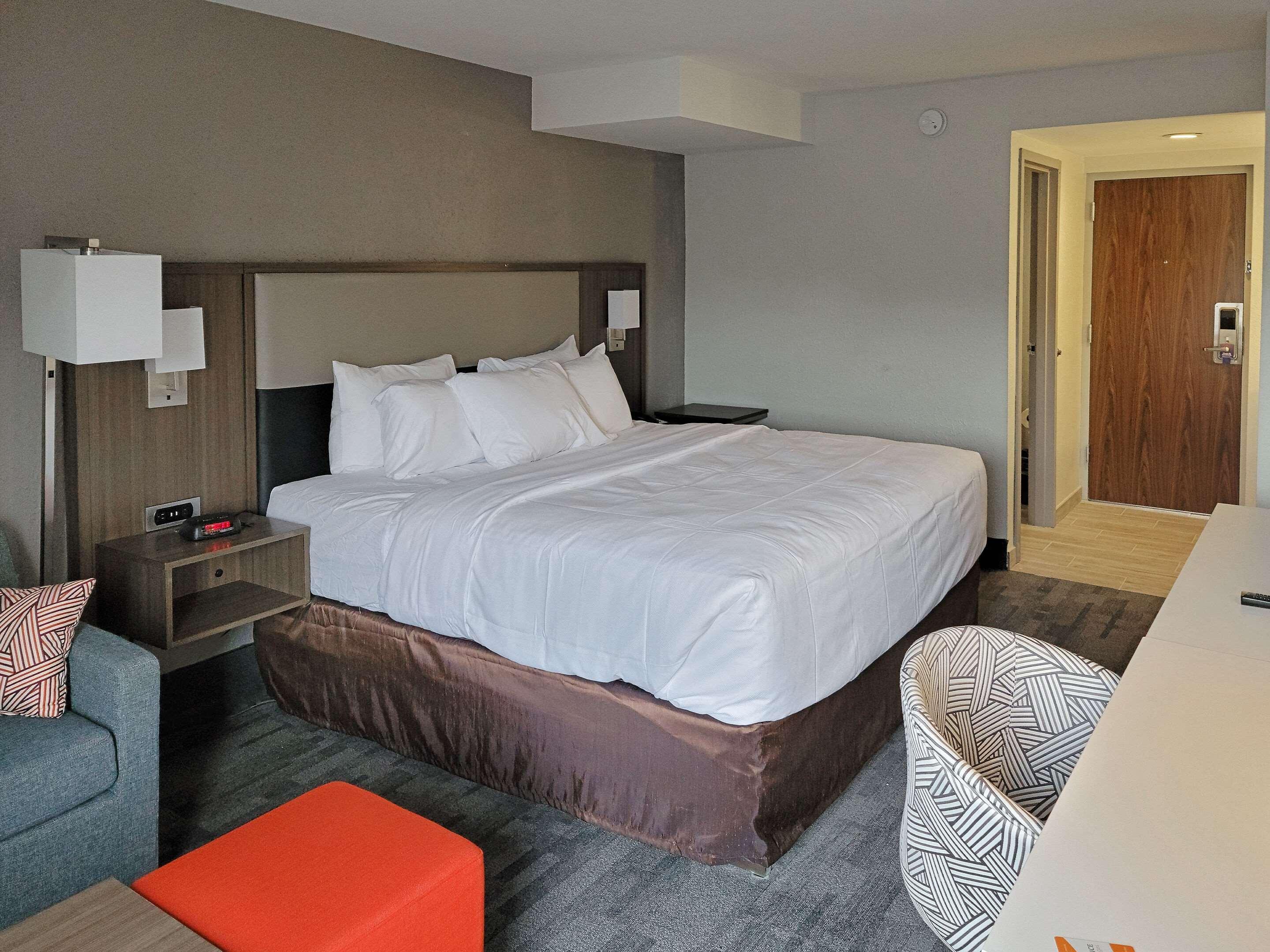 Comfort Inn & Suites Wyomissing-Reading Екстер'єр фото