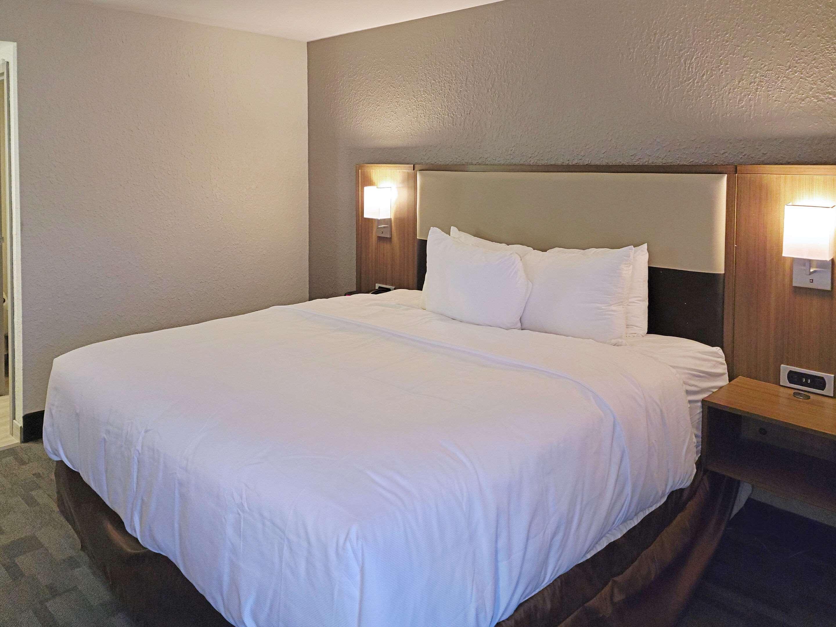 Comfort Inn & Suites Wyomissing-Reading Екстер'єр фото