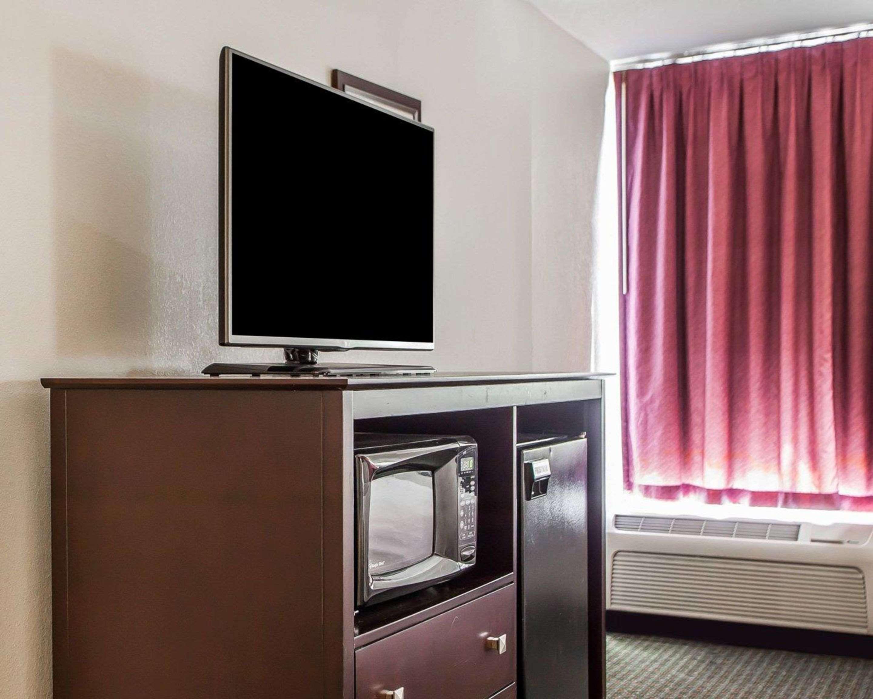 Comfort Inn & Suites Wyomissing-Reading Екстер'єр фото