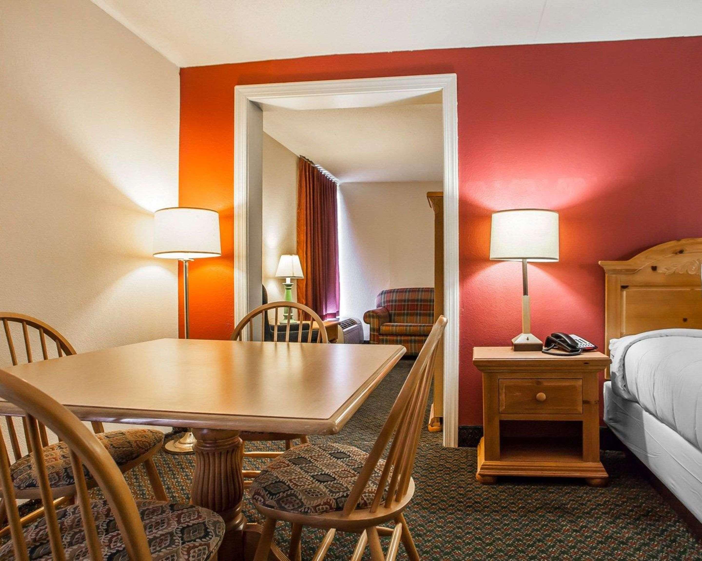 Comfort Inn & Suites Wyomissing-Reading Екстер'єр фото