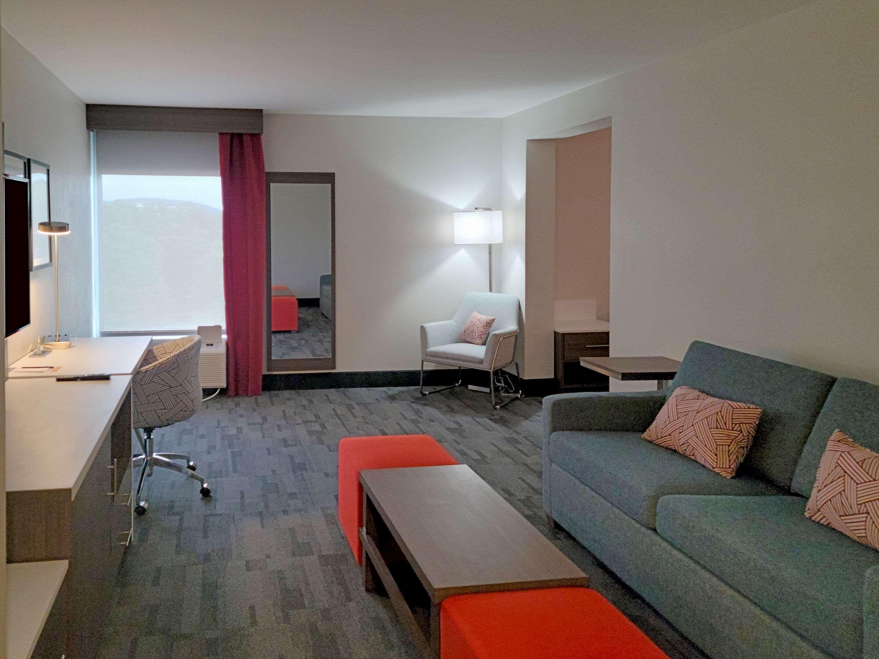 Comfort Inn & Suites Wyomissing-Reading Екстер'єр фото