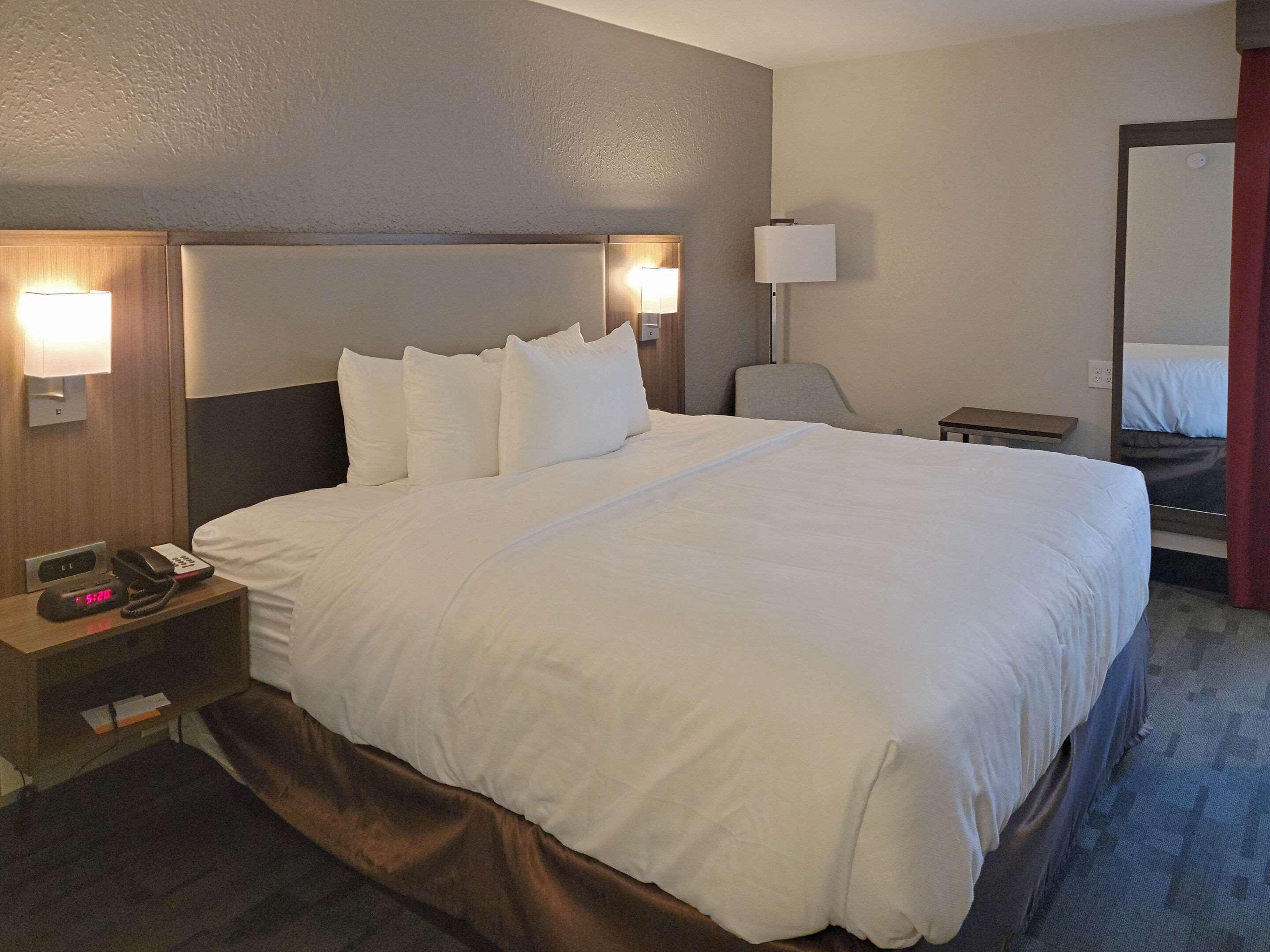 Comfort Inn & Suites Wyomissing-Reading Екстер'єр фото