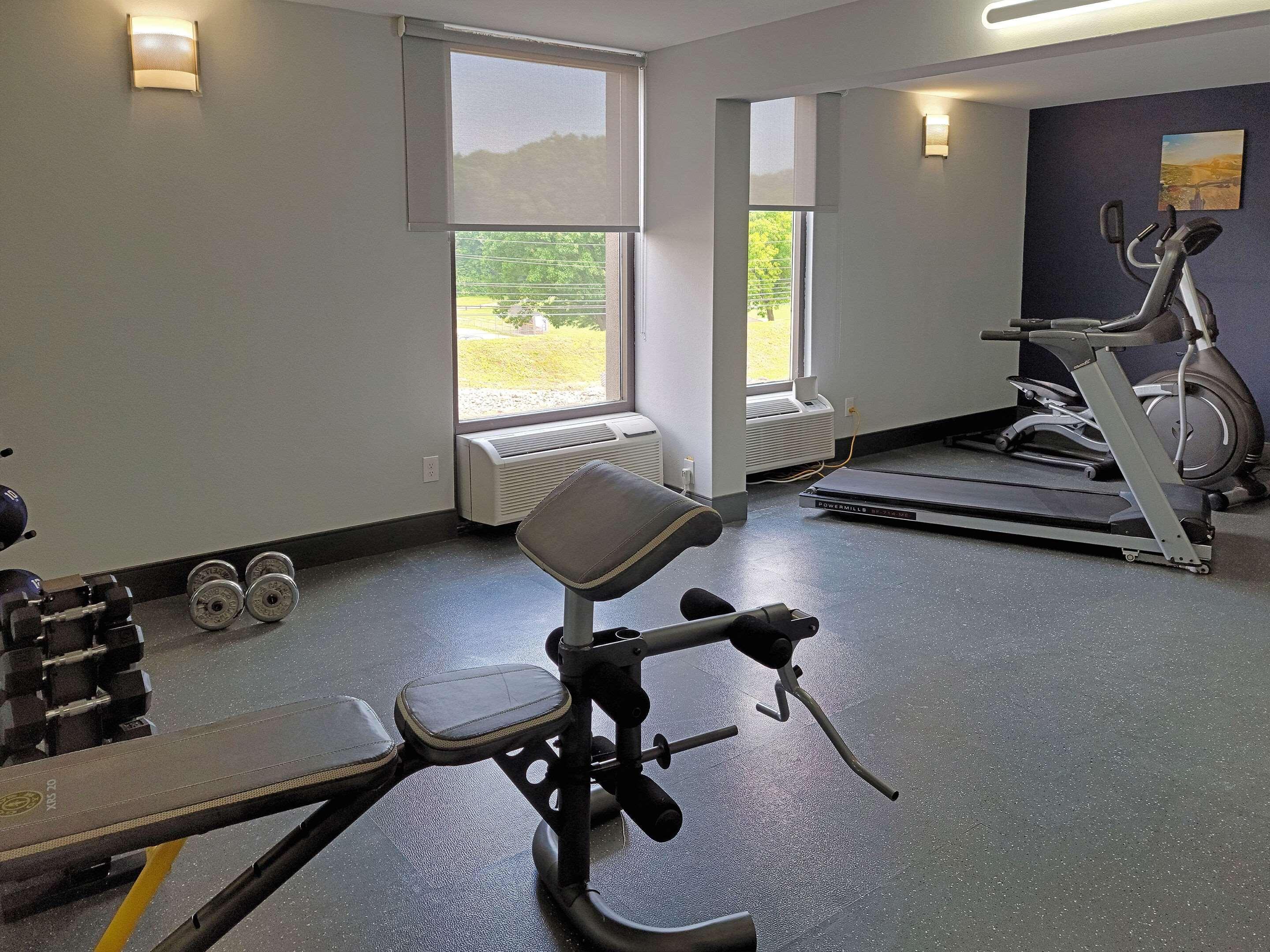 Comfort Inn & Suites Wyomissing-Reading Екстер'єр фото
