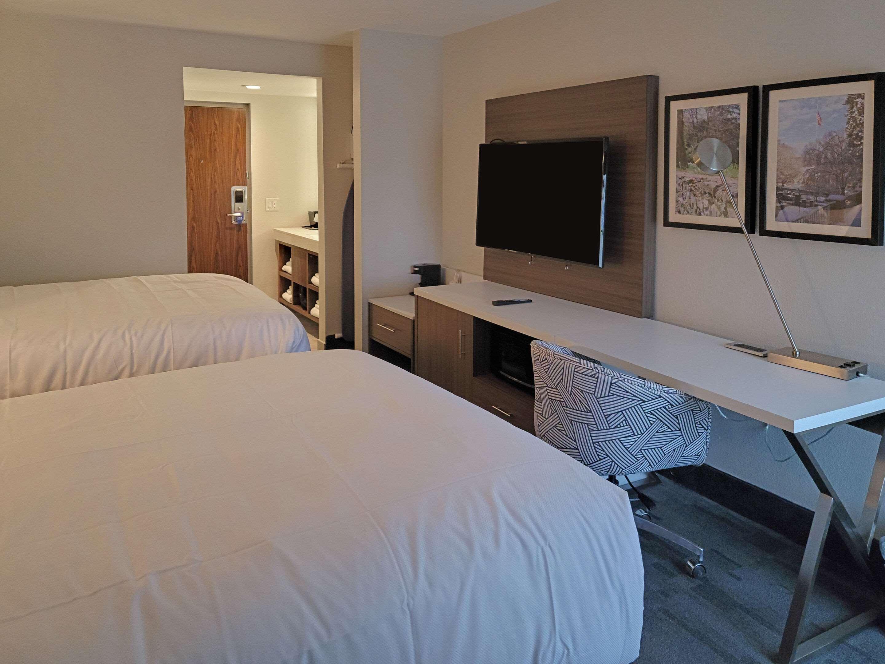 Comfort Inn & Suites Wyomissing-Reading Екстер'єр фото