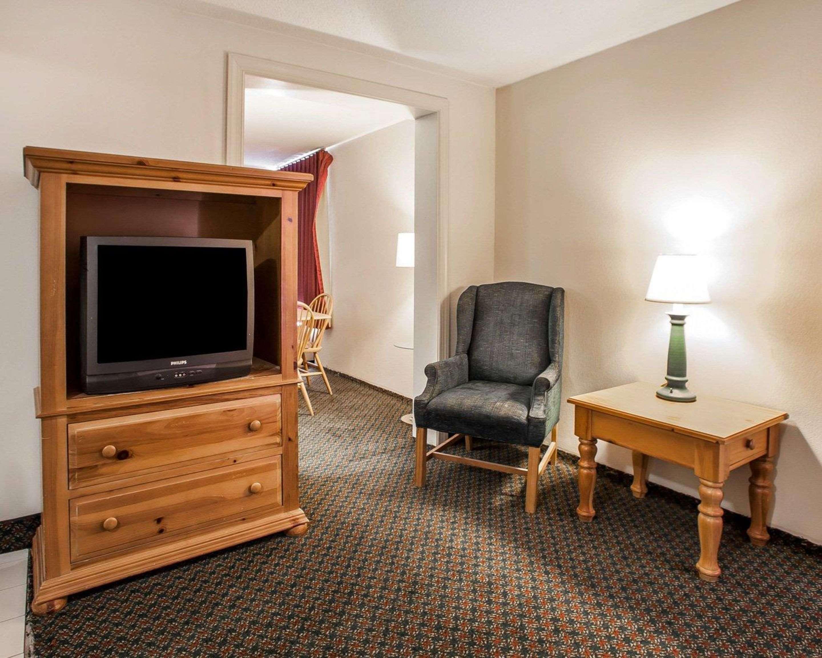 Comfort Inn & Suites Wyomissing-Reading Екстер'єр фото